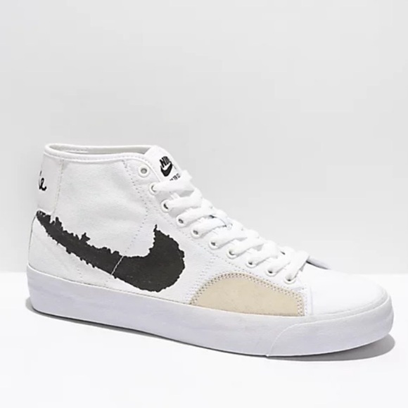 Nike Shoes - Nike SB Blazer Court Mid PRM White & Black unisex Men’s Size 5, women’s 7